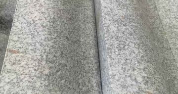 日喀则布芙蓉白S型拉丝面路沿石