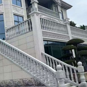 日喀则布 芝麻白别墅，栏杆
