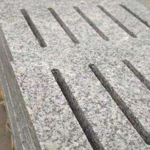 日喀则布芙蓉白水沟盖板