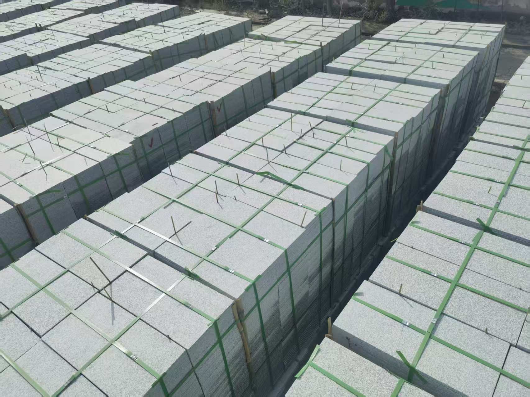 日喀则布 芝麻白1.8公分火烧300*600地铺，清仓大甩卖