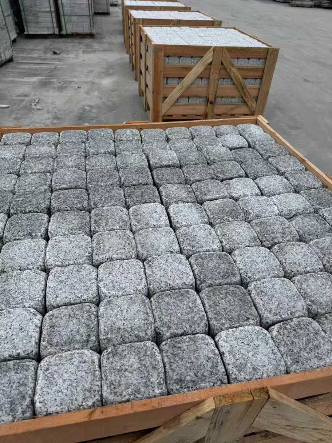 日喀则布 园林景观滚石