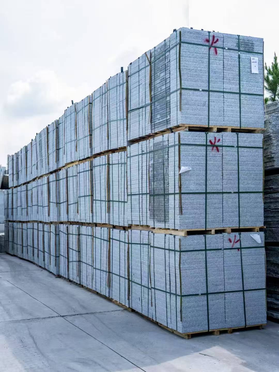 日喀则布 芙蓉白3公分火烧地铺成品300*600